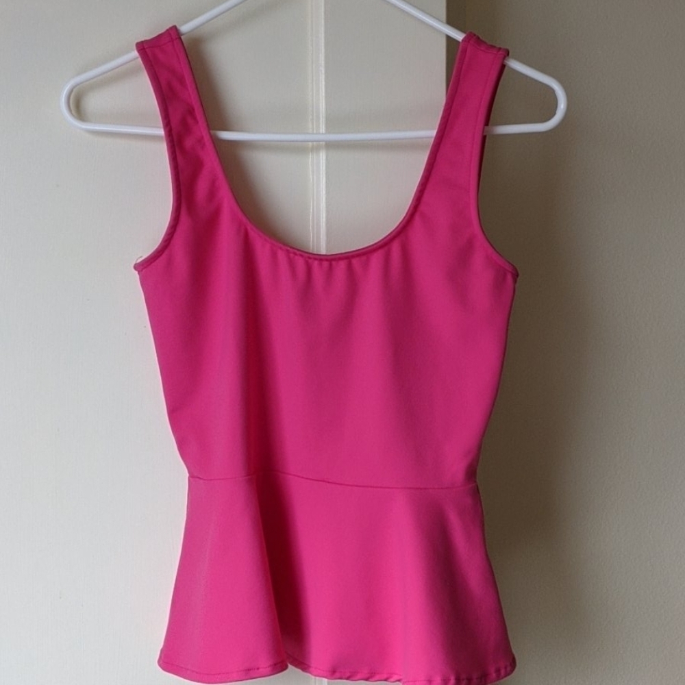 Bebe peplum top fucshia